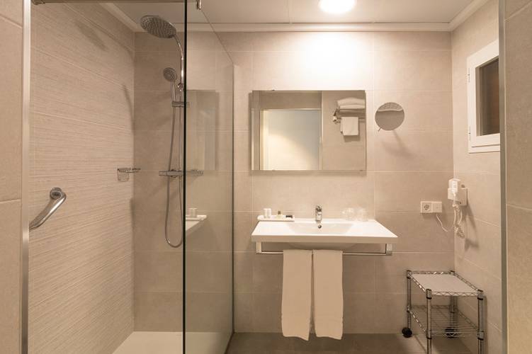 CHAMBRE DOUBLE PREMIERE Hôtel Cap Negret Altea, Alicante CHAMBRE DOUBLE PREMIERE Hôtel Cap Negret Altea, Alicante